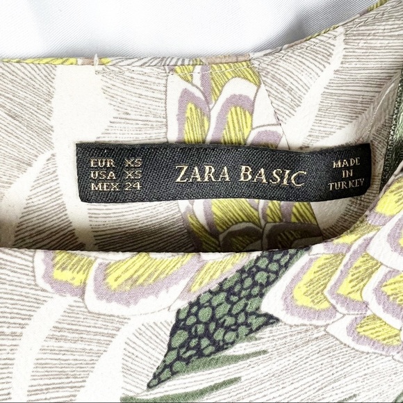 Zara Boxy Top Green Floral - Picture 4 of 6